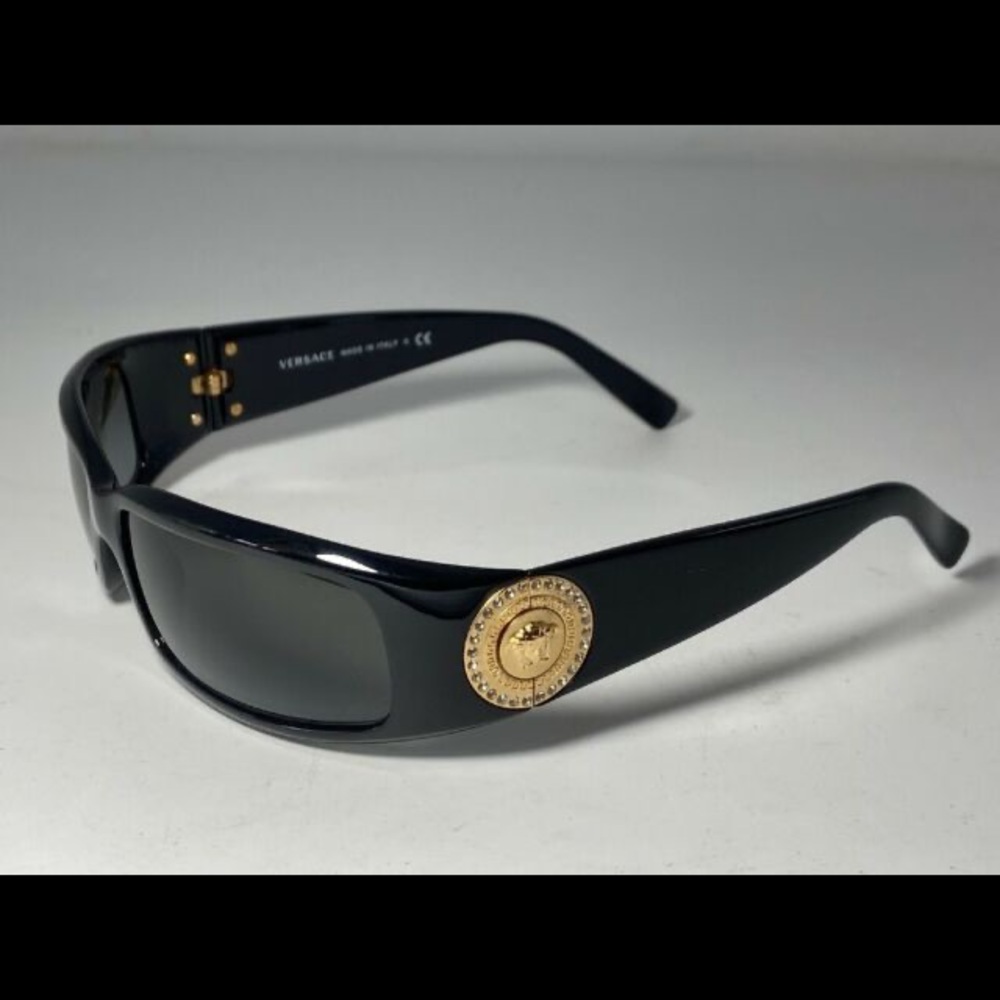 ISO - In search of - Versace VE 4044B Gold on Black